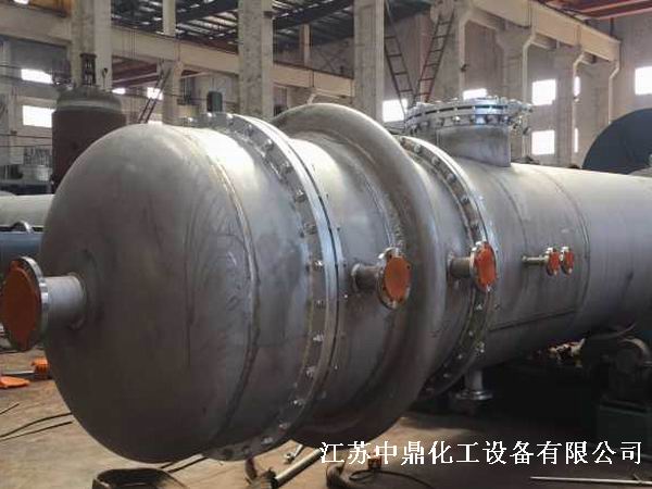 江西某科技有限公司-蒸馏塔、脱轻塔