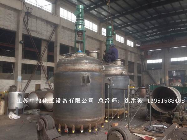 电加热不锈钢反应釜定期清洗要求: